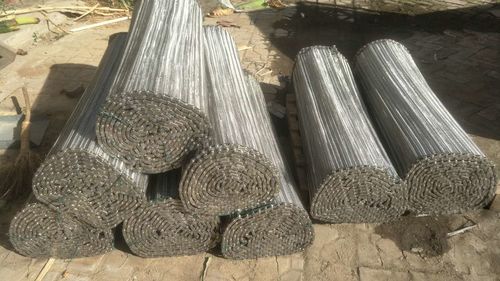 Latest company news about کمربند مش 304 از جنس استنلس استیل با زنجیره ای
