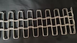 غذای پیوسته مقاوم در برابر حرارت سفارشی ss304 Metal 316 نعل اسبی استیل ضد زنگ مش دیوار بزرگ